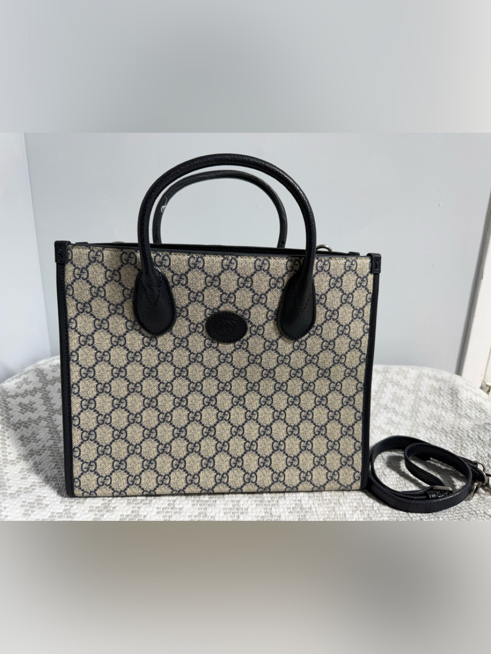 Gucci Medium Tote in Beige Canvas with Navy Trim